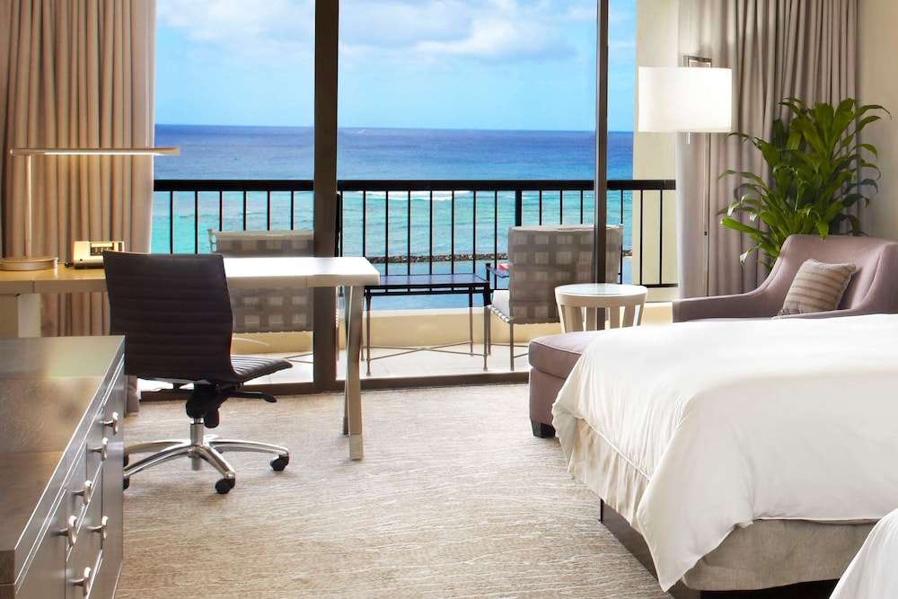 Suite, 1 Bedroom, 2 Bathrooms, Tower (ali'i Tower, Private Check-in)