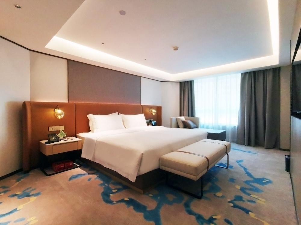 Design Suite (1 King Bed)