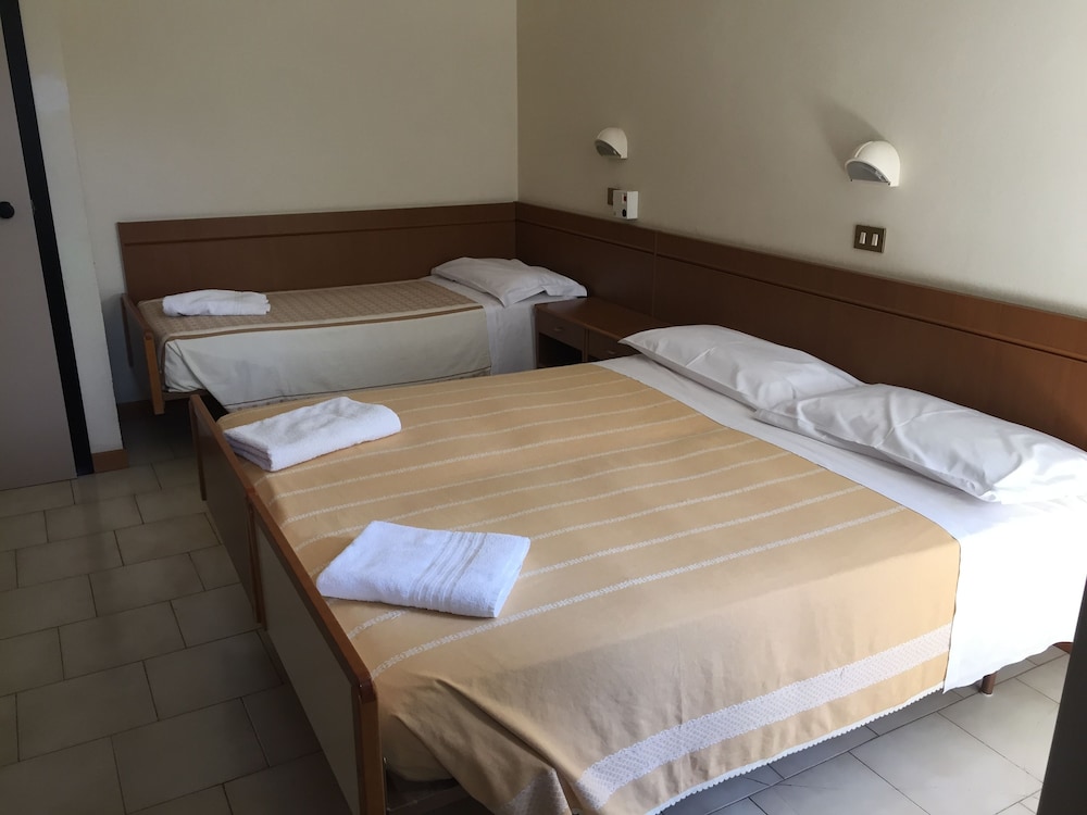 Triple Room photo 3
