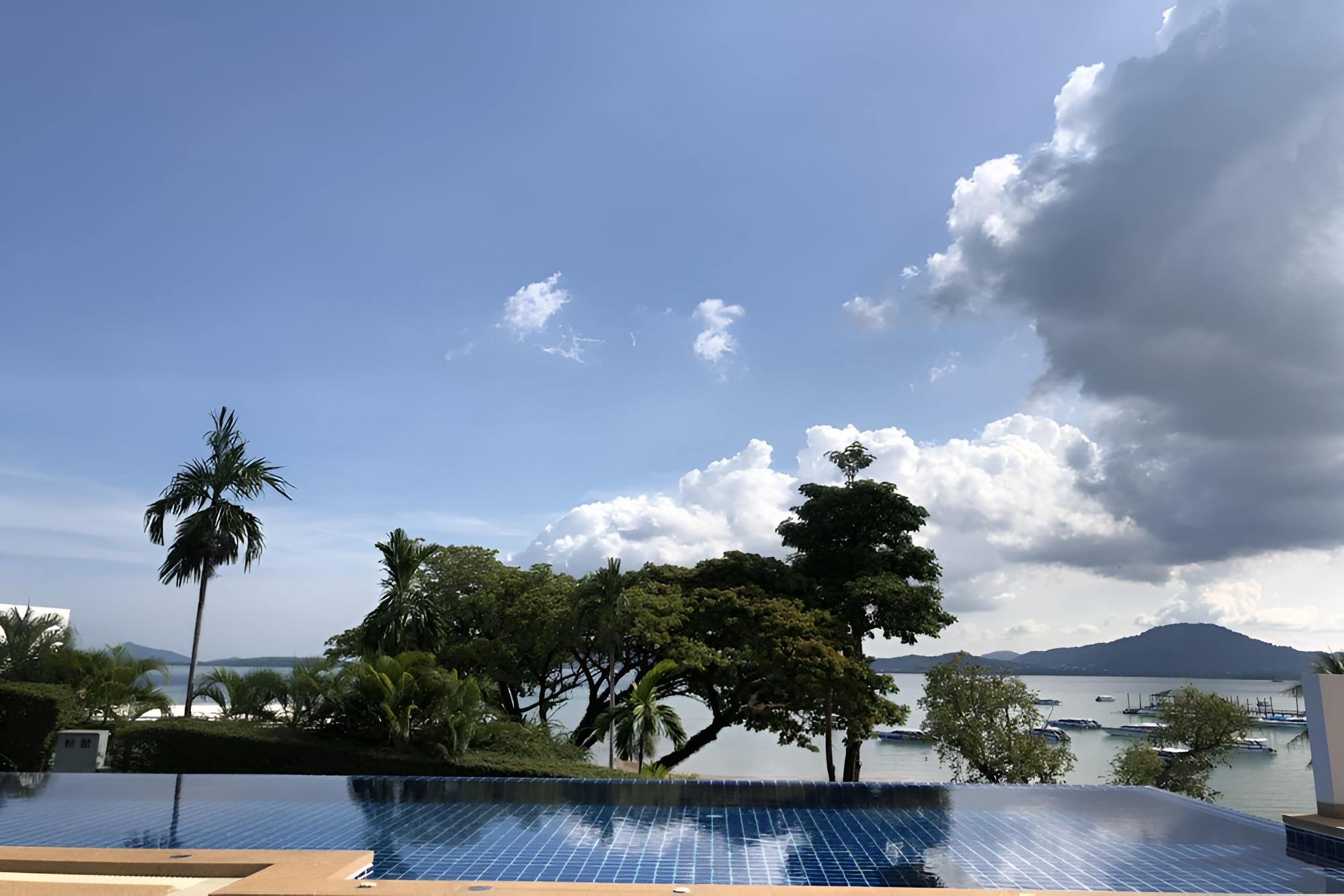 5-Bedroom Villa with Private Pool and Sea View photo 1