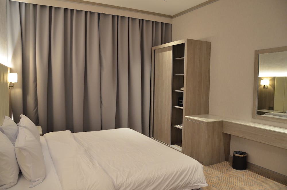 Deluxe Studio Suite photo 1