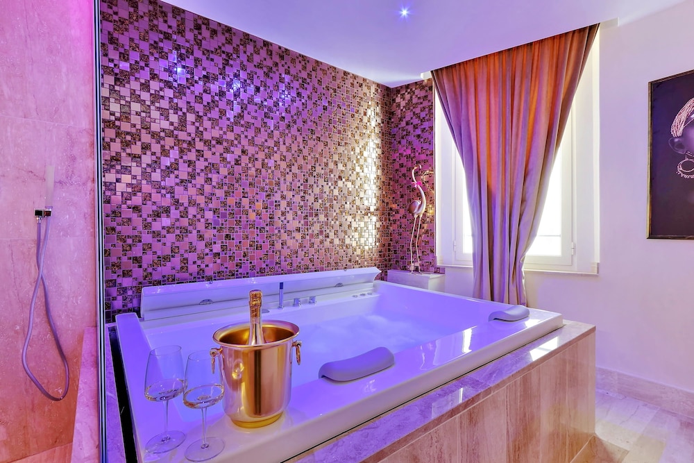 Presidential Studio Suite photo 3
