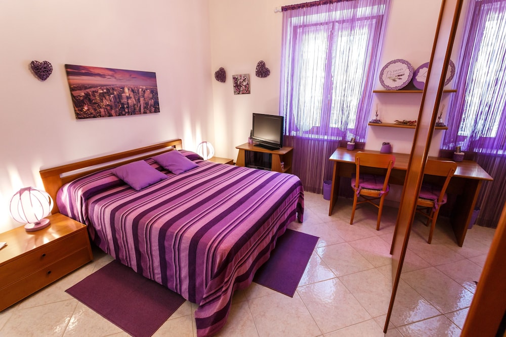 Classic Triple Room, Terrace photo 1