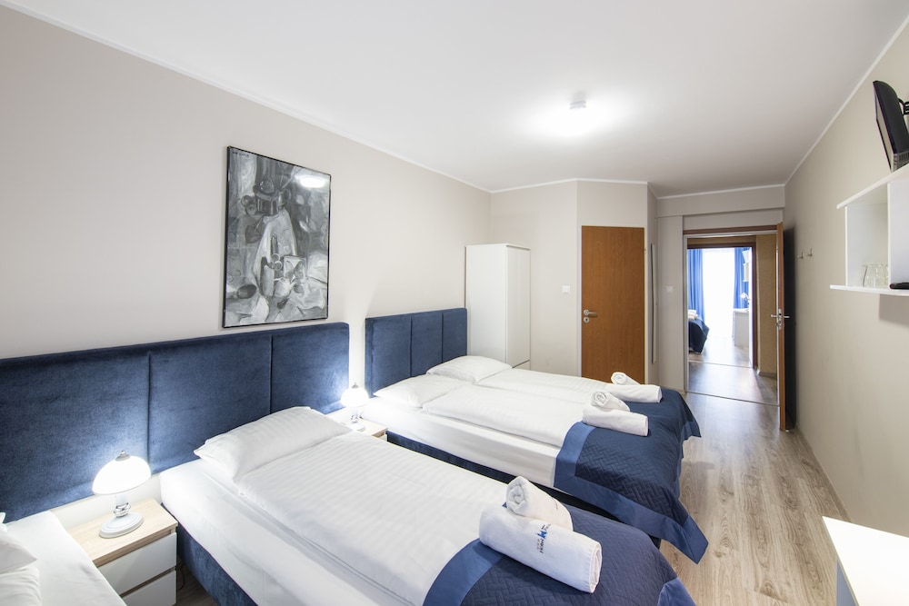Family Quadruple Room, Multiple Beds - Photo 8