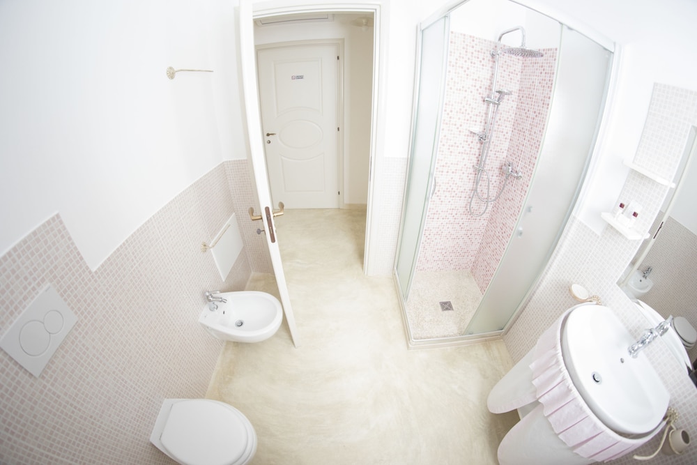 Superior Quadruple Room, Non Smoking photo 2