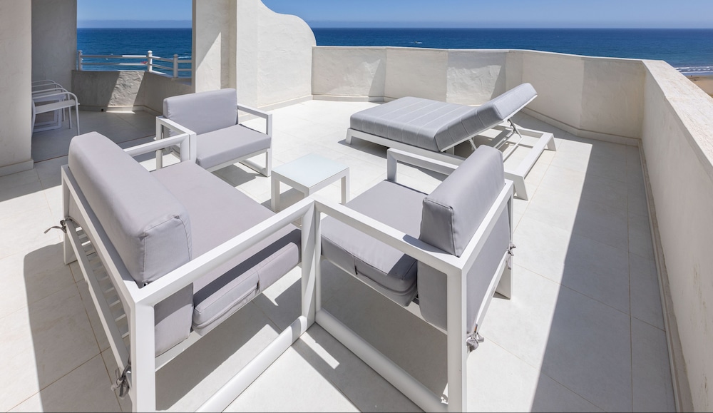 Superior Double Room, Balcony, Sea View (Unique) - Photo 4