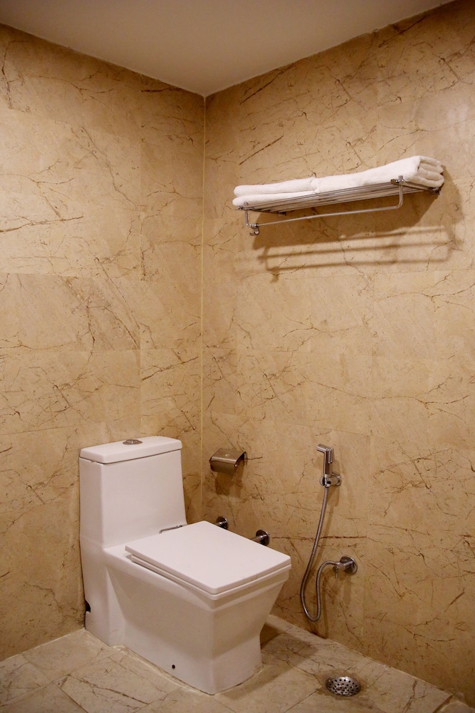 Deluxe Room - Photo 4