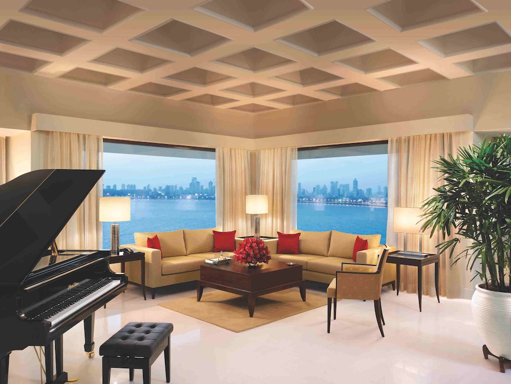 Premier Suites