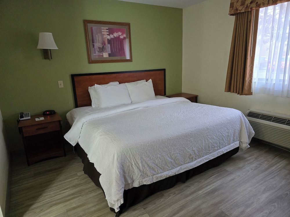Room, 1 King Bed, Accessible, Non Smoking - Photo 1