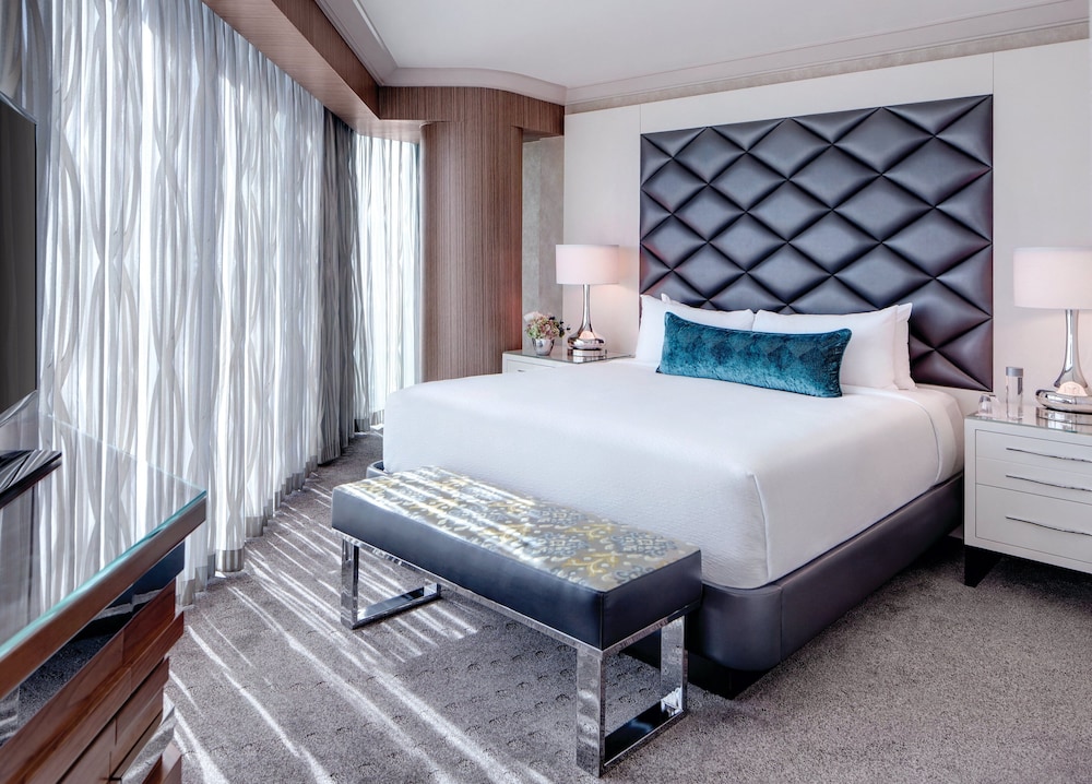 Panoramic Two Bedroom Suite -King - Photo 1