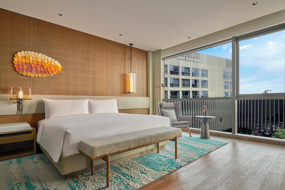 Suite, Garden View
