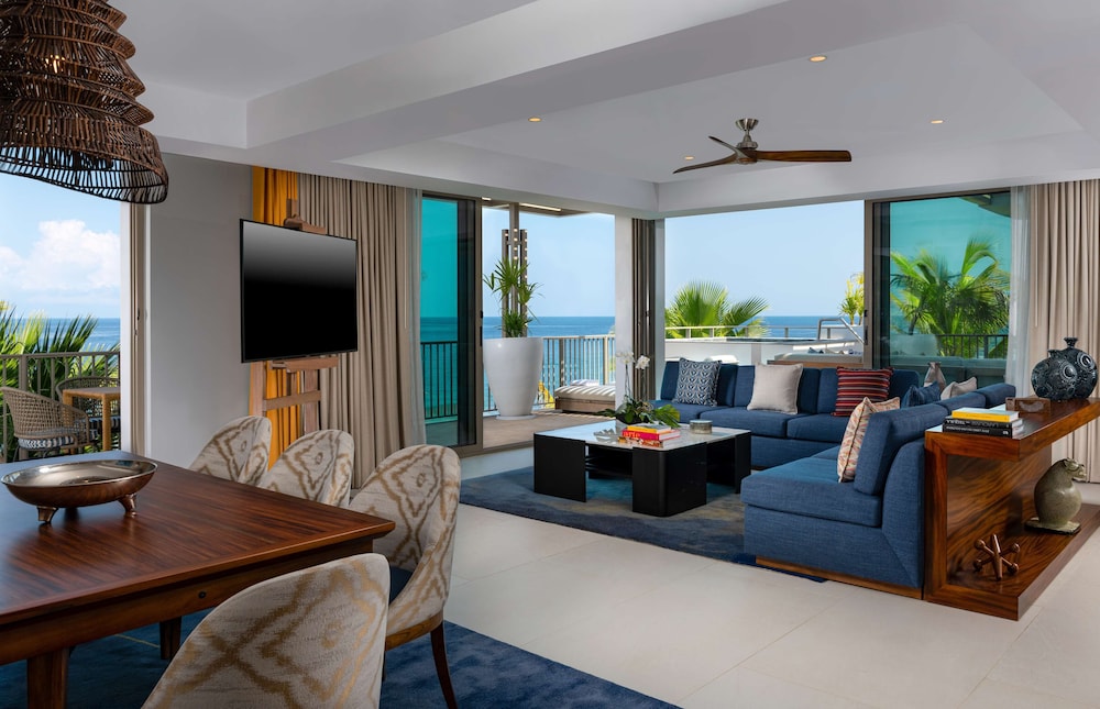 Grand Suite, 1 King Bed, Private Pool, Oceanfront (balcony)