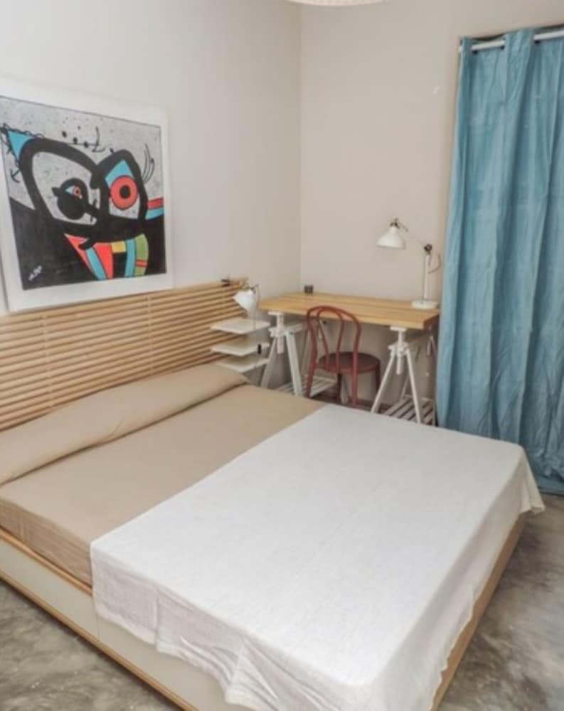 Standard House, 1 King Bed photo 2