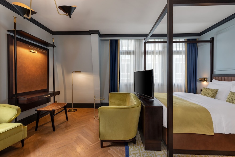 Junior Suite, 1 Bedroom - Photo 10