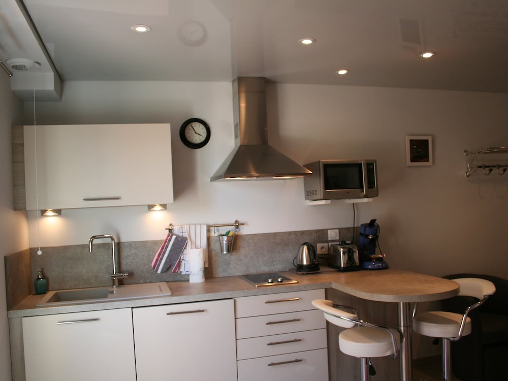Apartment, Private Bathroom (Les Orchidées) photo 2