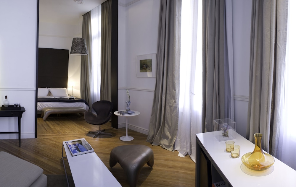 Luxury Suite, 3 Bedrooms thumbnail 5