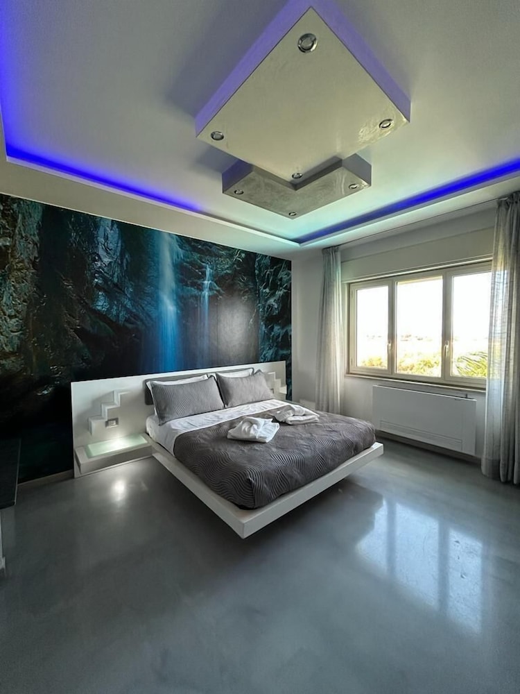 Triple Room, Pool View
