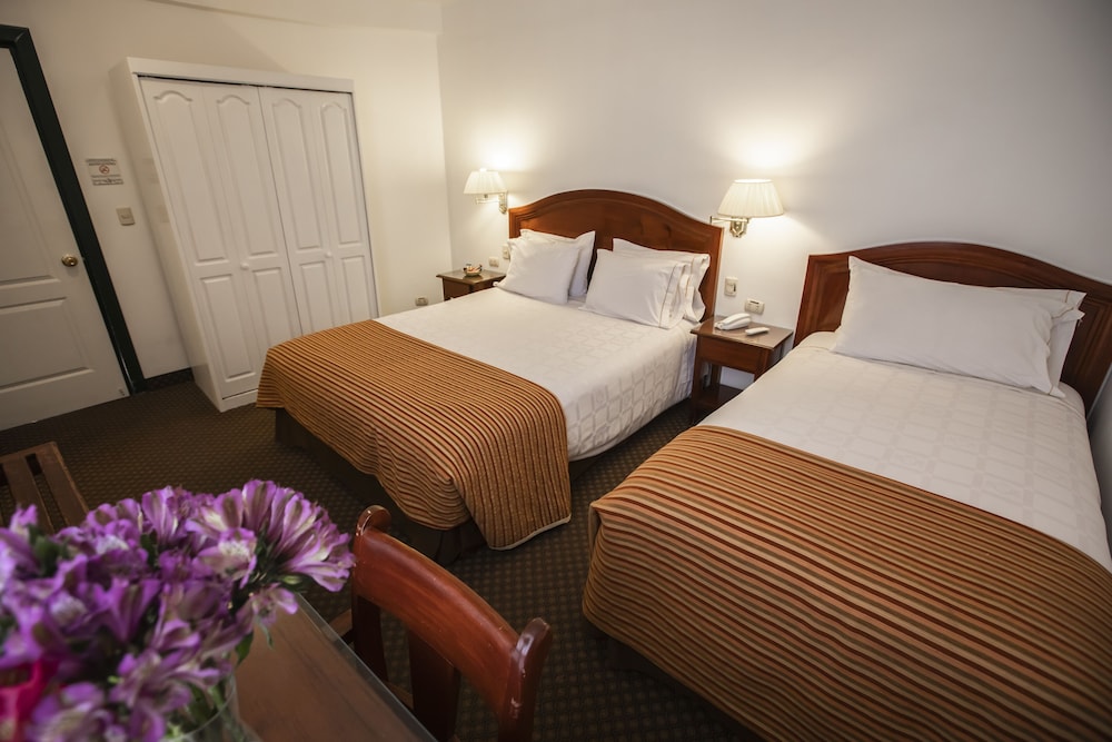 Twin Room - Photo 1