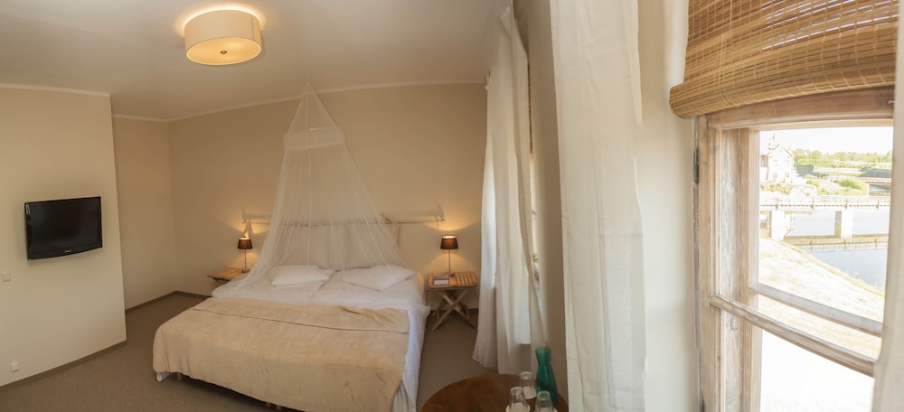 Deluxe Double or Twin Room photo 3