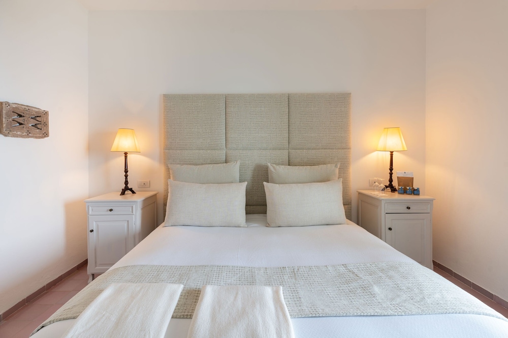 Premium Double or Twin Room photo 3