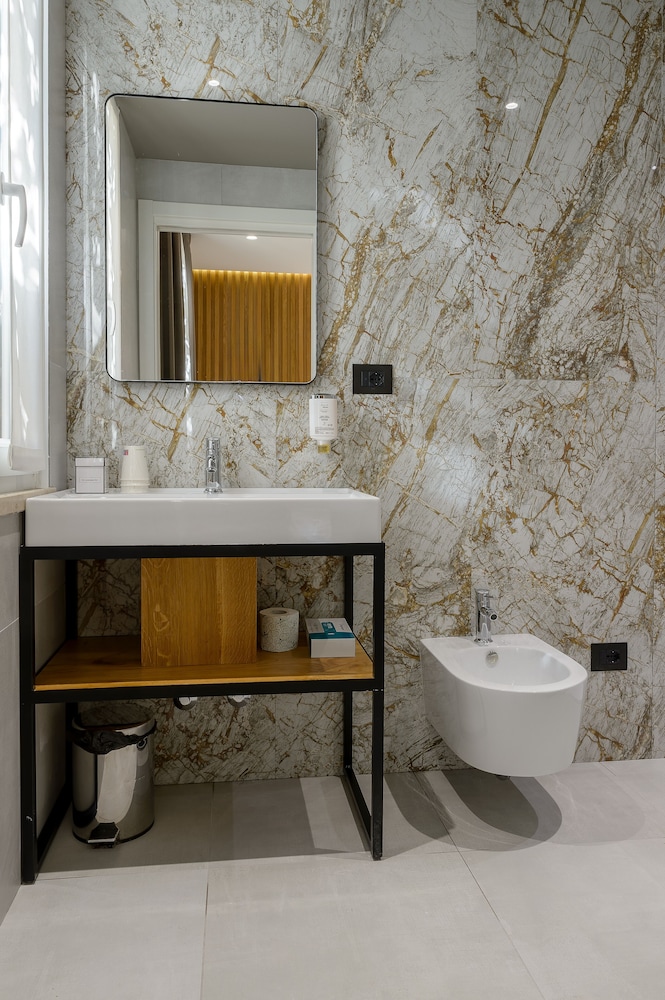 Classic Double Room - Photo 6