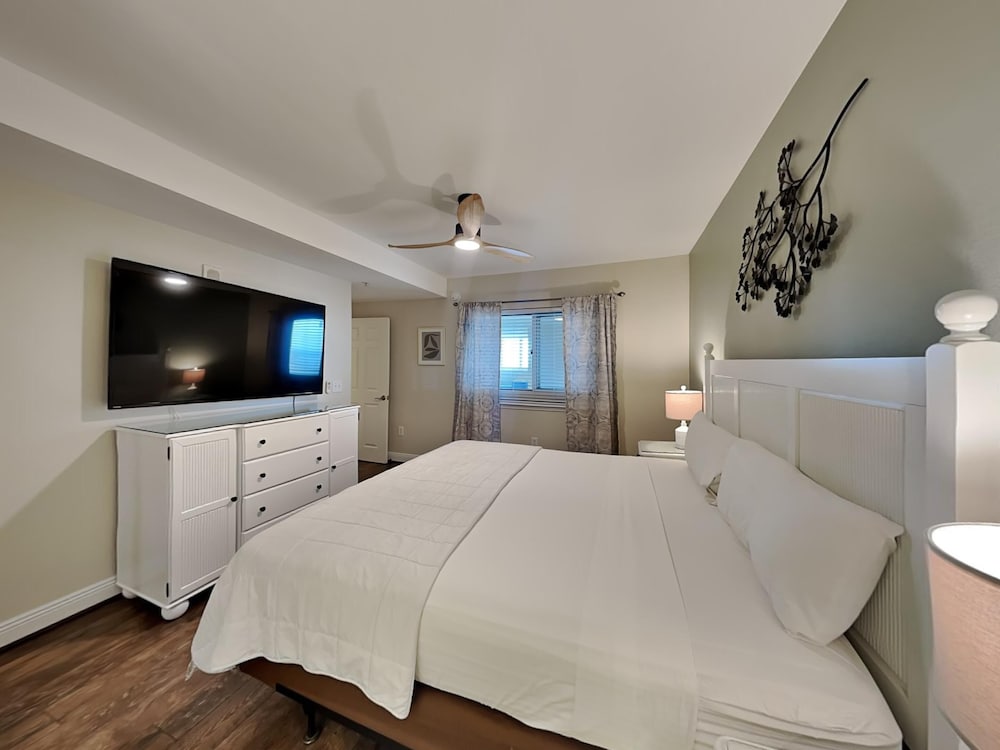 Condo, Multiple Beds, Balcony (#1934 - No Pets)