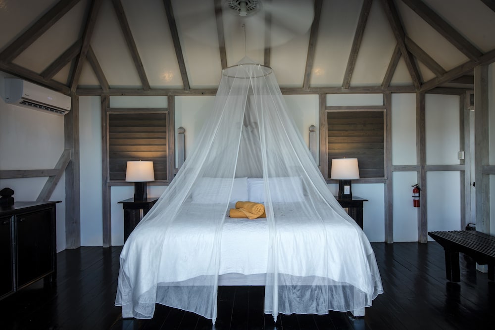 Standard Cottage, Garden View