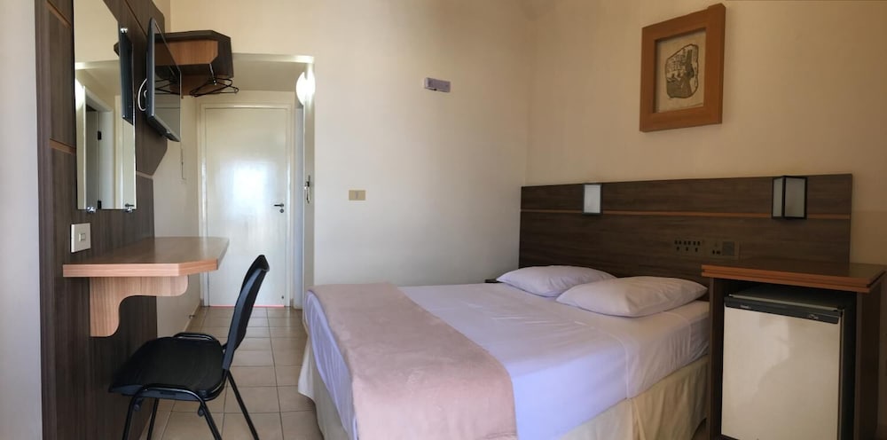 Standard Room photo 3
