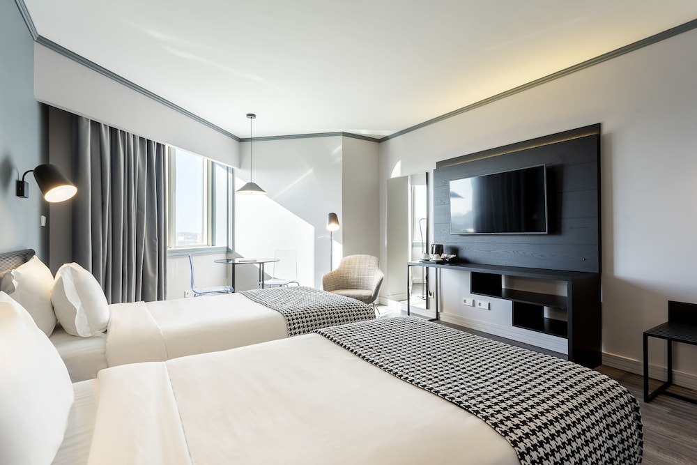 Available room