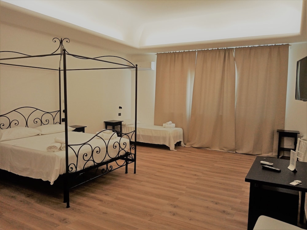 Comfort Triple Room