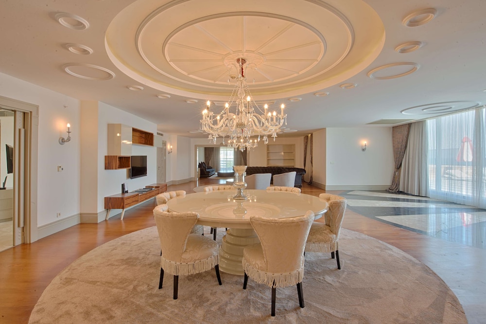 Royal Suite