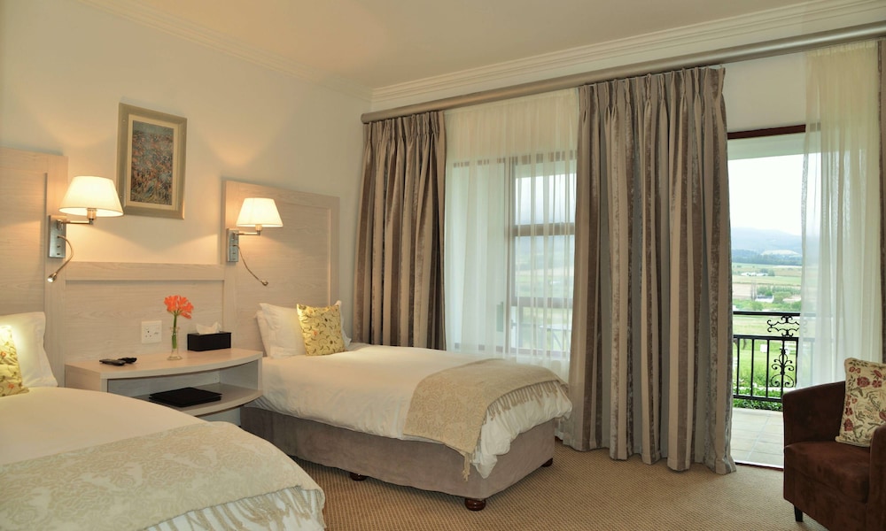 Luxury Twin Room photo 1