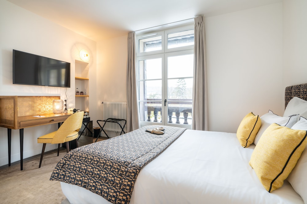 Chambre Double Classique (Teeny Room) Chambre Double Classique (Teeny Room)