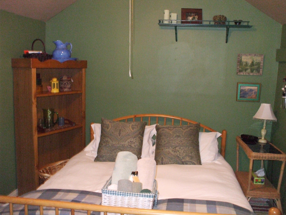 Cottage, Garden Area photo 1