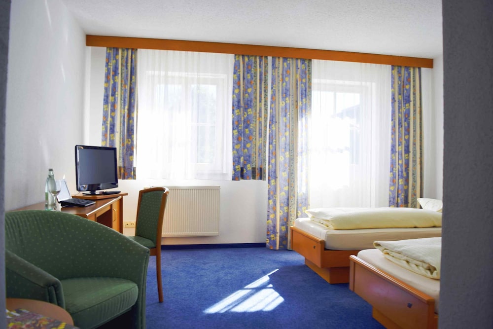 Basic Double Room