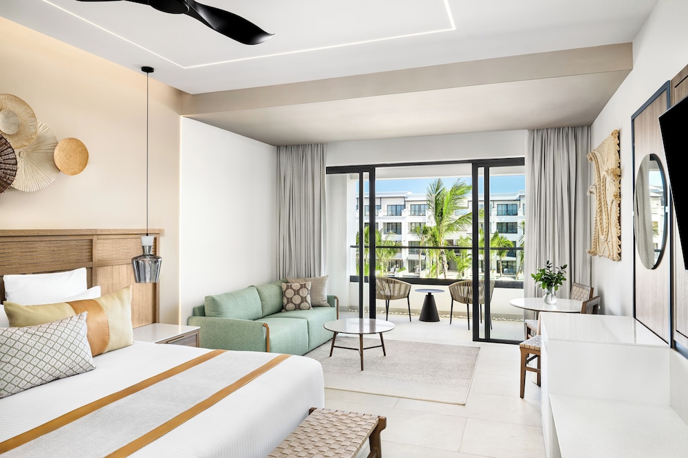 Junior Suite Tropical View King - Photo 1