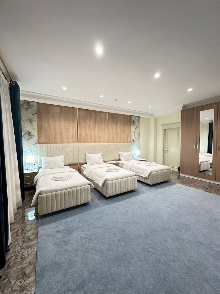 Deluxe Triple Room, 3 Twin Beds, Non Smoking photo 1