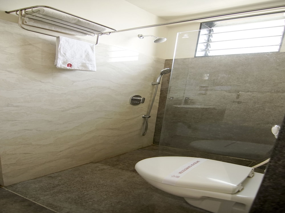 Deluxe Room (Renovated) photo 2