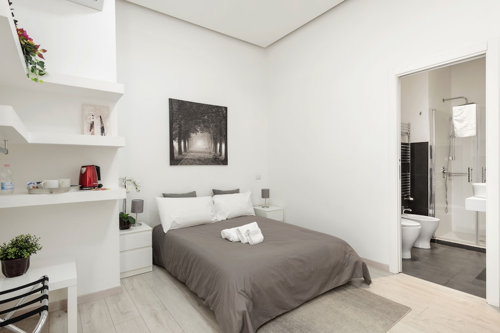 Comfort Double Room Single Use, 1 Large Twin Bed, Balcony photo 1
