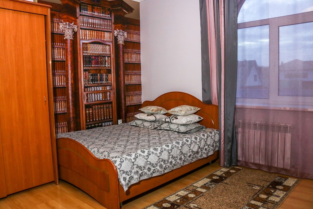 Double or Twin Room, Shared Bathroom