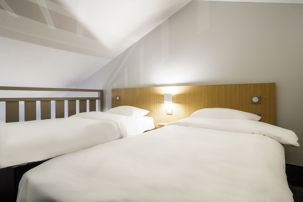 Standard Quadruple Room, Non Smoking photo 3