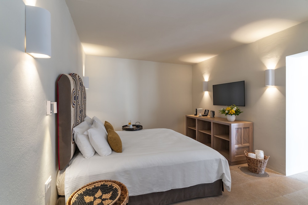 Deluxe Double Room, 1 Bedroom, Partial Sea View