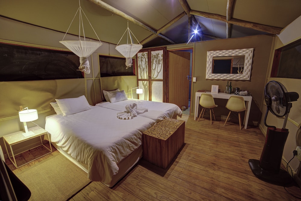 Luxury Tent, 1 Bedroom, Terrace, Mountain View photo 1