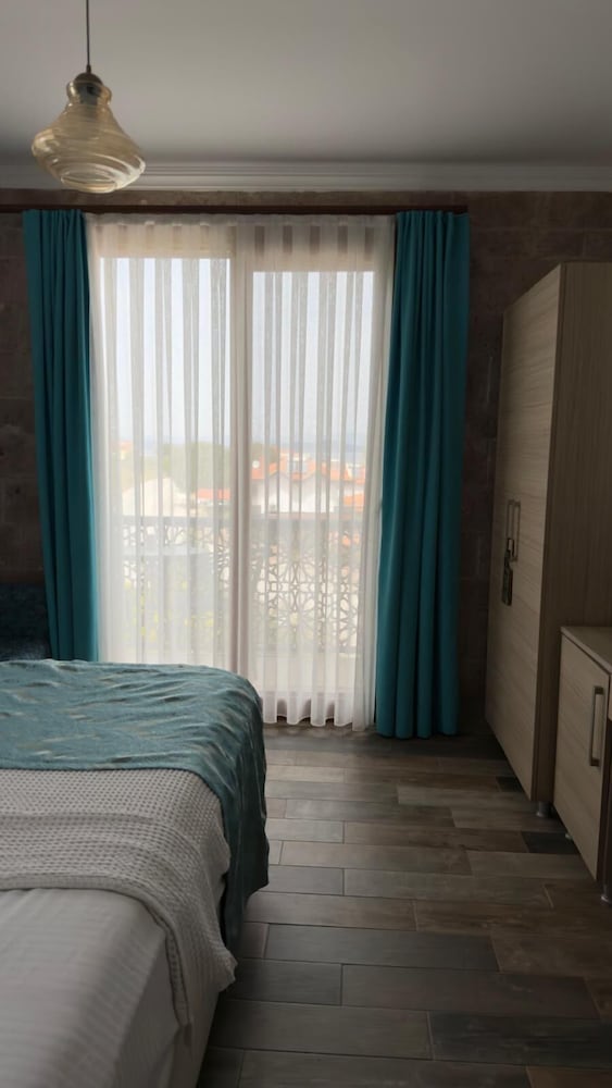Standard Room photo 2