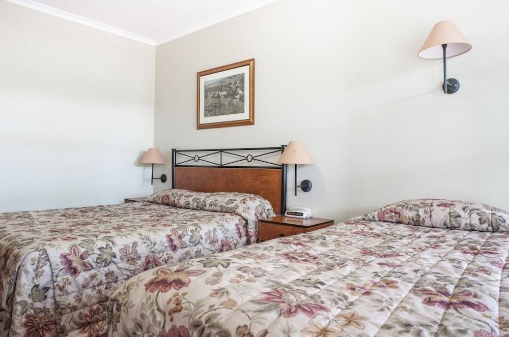 Standard Room, Balcony (Saleyard Motel Room) photo 3
