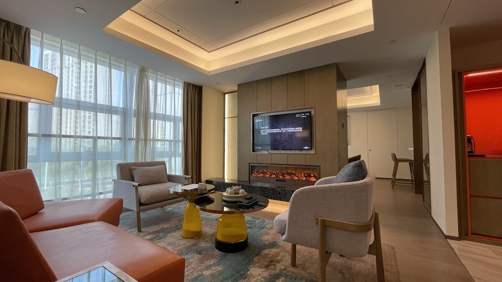 Deluxe Suite photo 1
