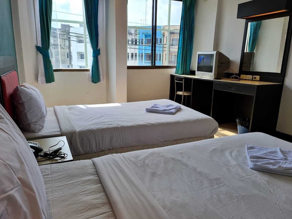 Superior Double or Twin Room - Photo 8
