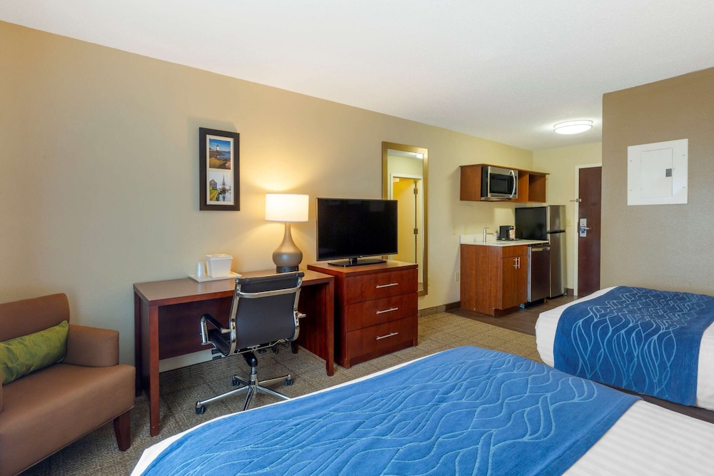 Efficiency, Room, 2 Double Beds, Non Smoking, Kitchenette - Photo 2