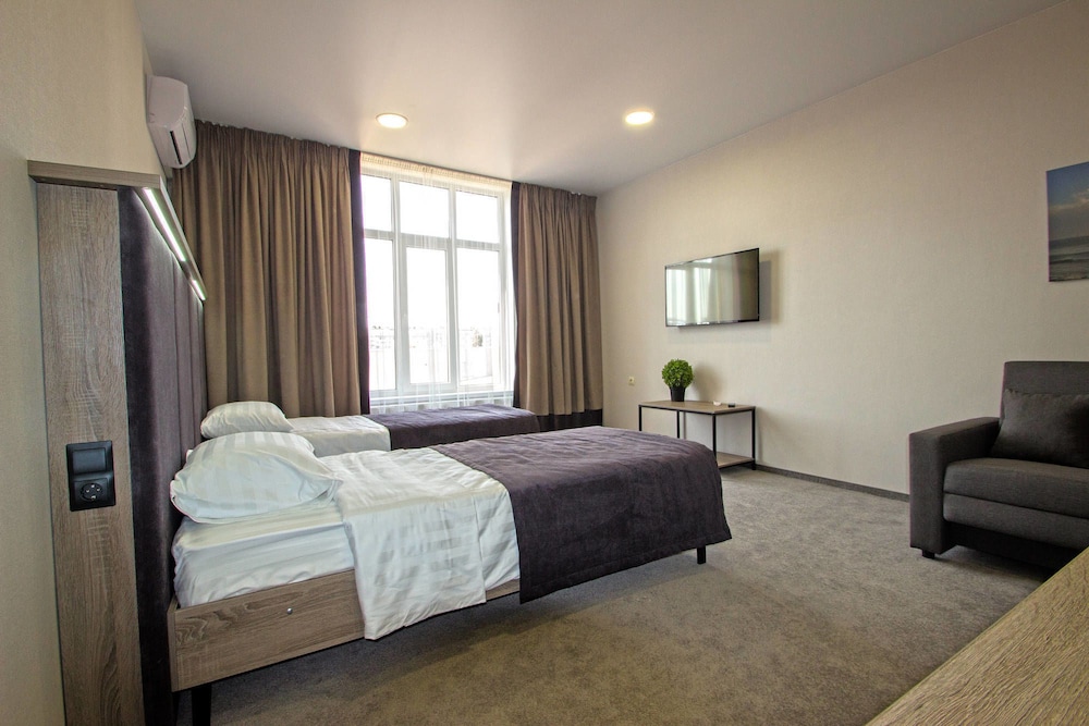 Deluxe Double Or Twin Room photo 3