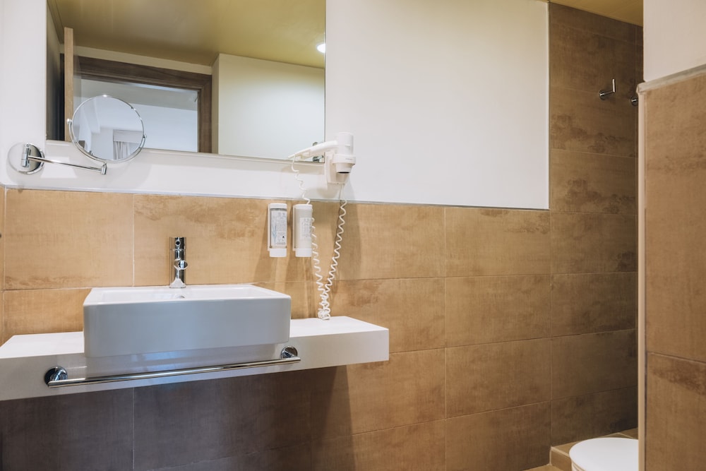 Double Room, Sea View - Photo 7